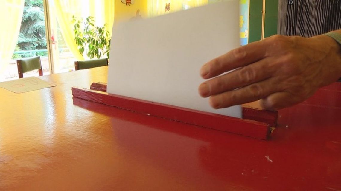 Czekamy na całkowite wyniki wyborów - exit poll niewiele wyjaśnia 