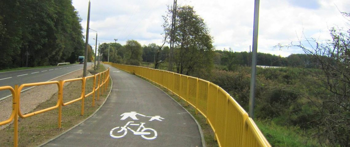 Dla pieszych i rowerzystów - nowe rozwiązania wzdłuż DK42