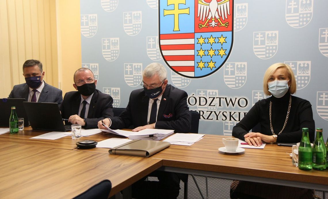 Dodatkowe środki na walkę z pandemią dla placówek medycznych