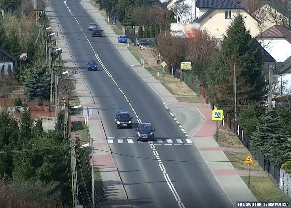 Dronem nad "42". Policjanci sprawdzają zachowania kierowców