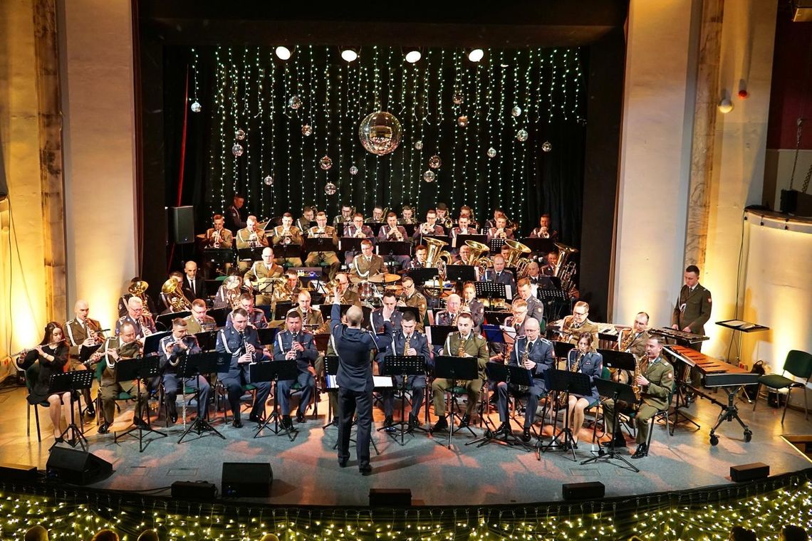 Dwie orkiestry, jeden żywioł. Karnawał w WDK z niesamowitym brzmieniem