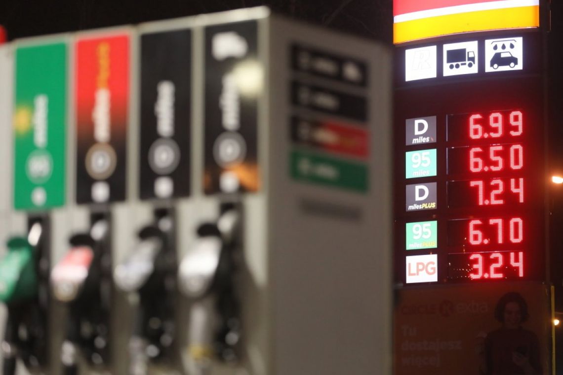 e-petrol.pl: na przełomie marca i kwietnia ceny benzyn mogą sięgnąć 8 zł/l