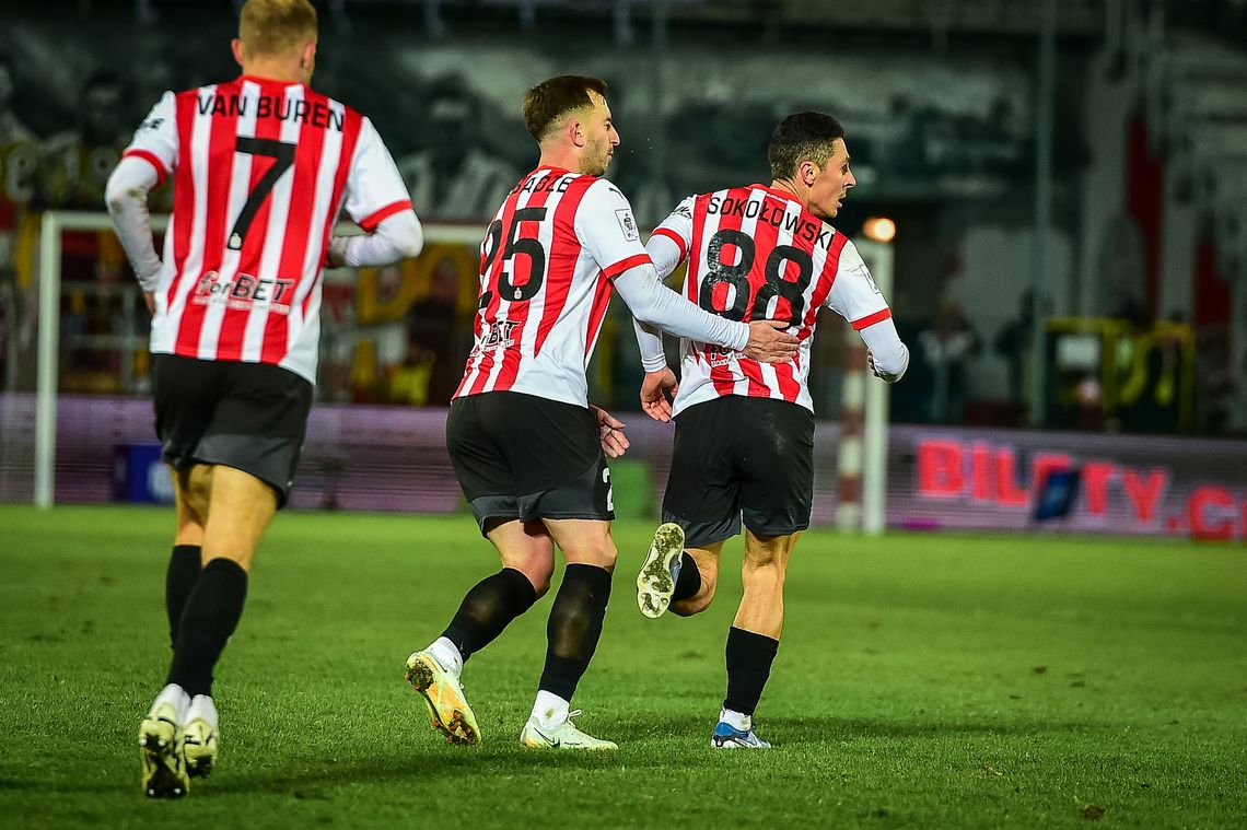 Ekstraklasa piłkarska - Cracovia - Korona 1:1- opinie