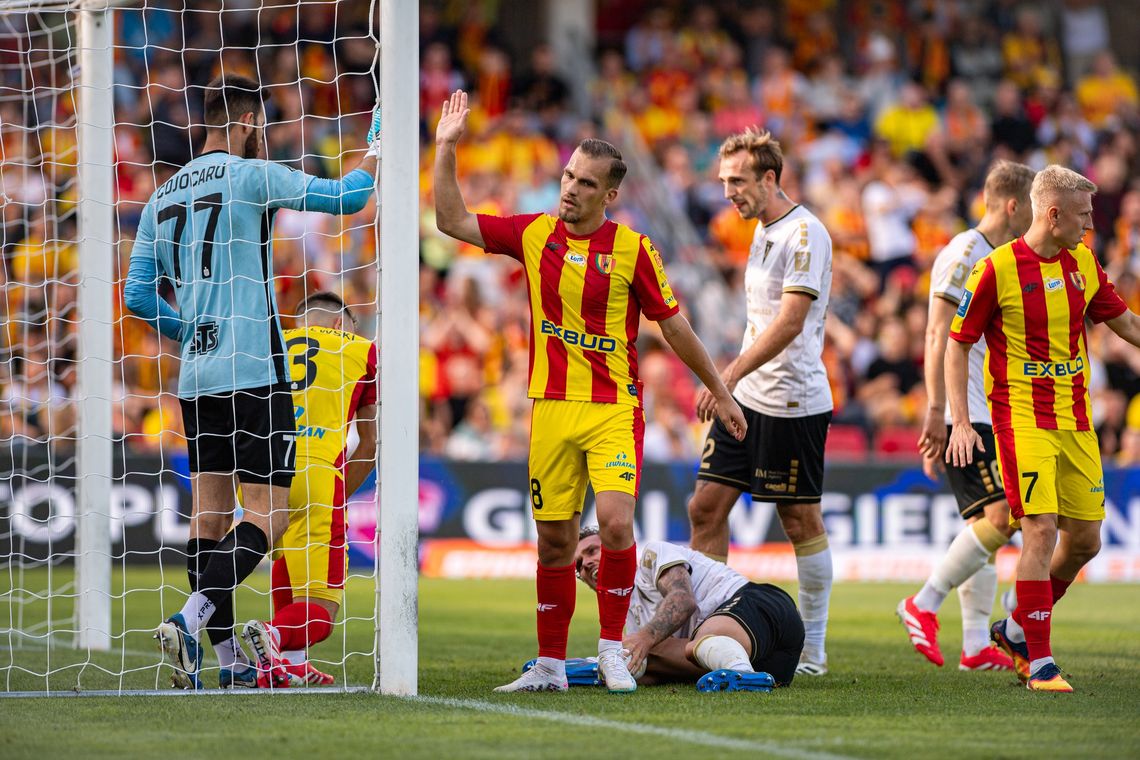 Ekstraklasa piłkarska - Korona - Pogoń 1:0