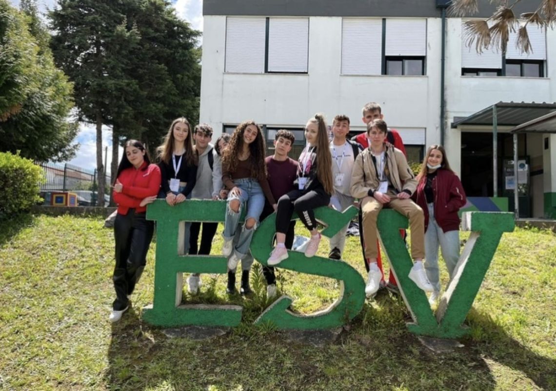 Erasmus+ w Portugalii – wizyta małogoskich licealistów w zaprzyjaźnionej szkole Escola Secundaria de Vilela Agrupamento Escolas Vilela w Paredes