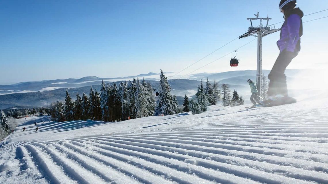 Ile kosztuje ubezpieczenie na narty lub snowboard?