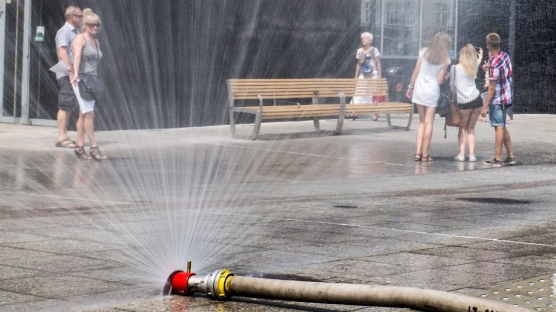 IMGW ostrzega przed upałami do 34 st. C. wzdłuż zachodniej granicy i w stronę centrum kraju