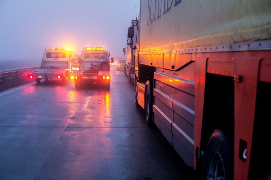 GDDKiA ostrzega kierowców przed śniegiem, śniegiem z deszczem i mżawką