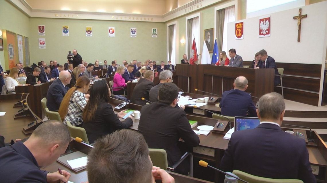 Kieleccy radni apelują w sprawie matur