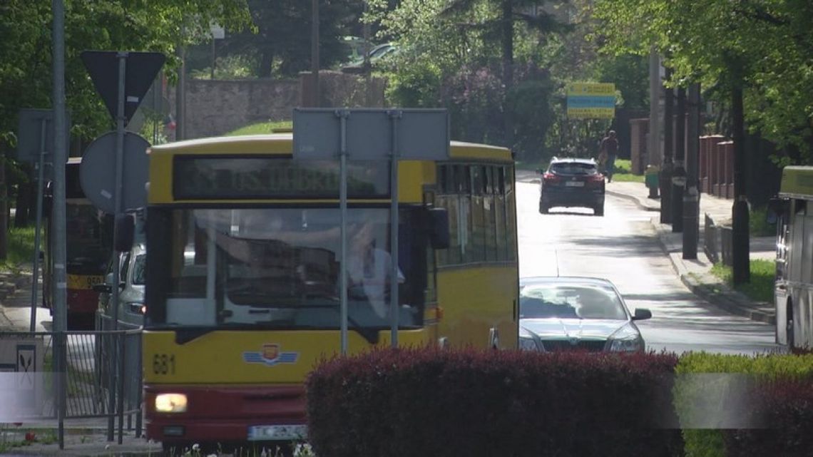 Kolejne ograniczenia w kursowaniu autobusów