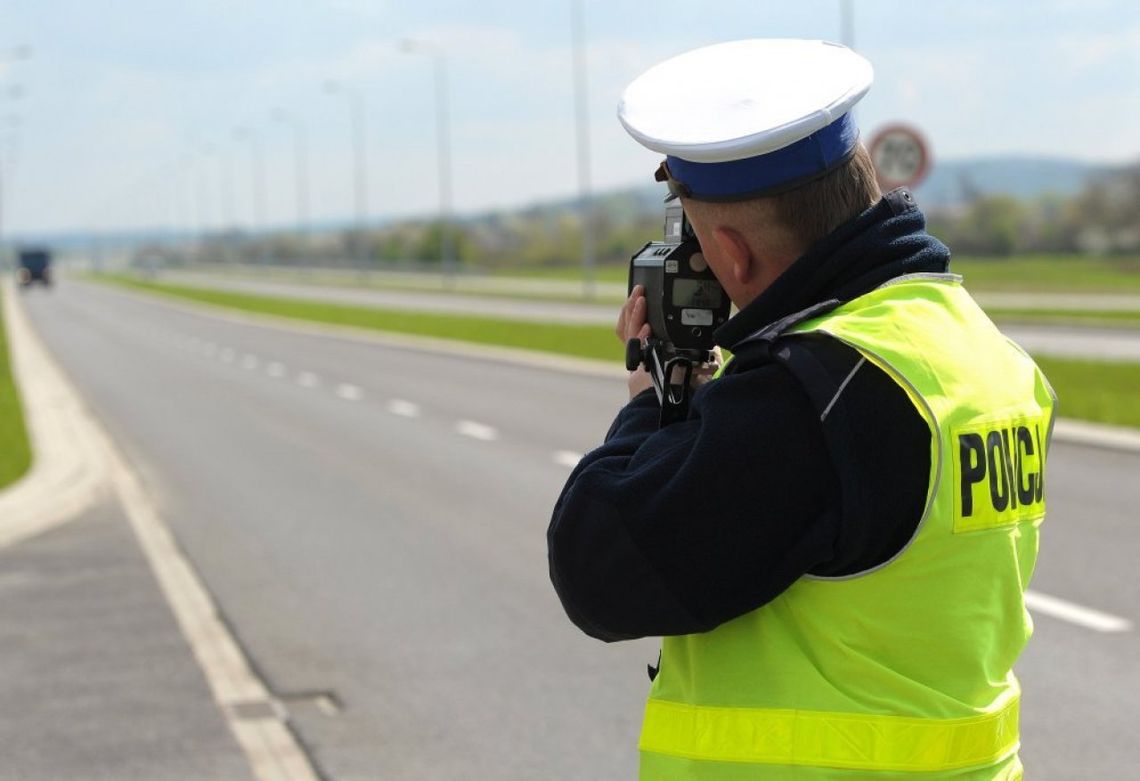 KPRM: ok. 5,5 tys. kierowców straciło prawo jazdy przez punkty karne KPRM: ok. 5,5 tys. kierowców straciło prawo jazdy przez punkty karne