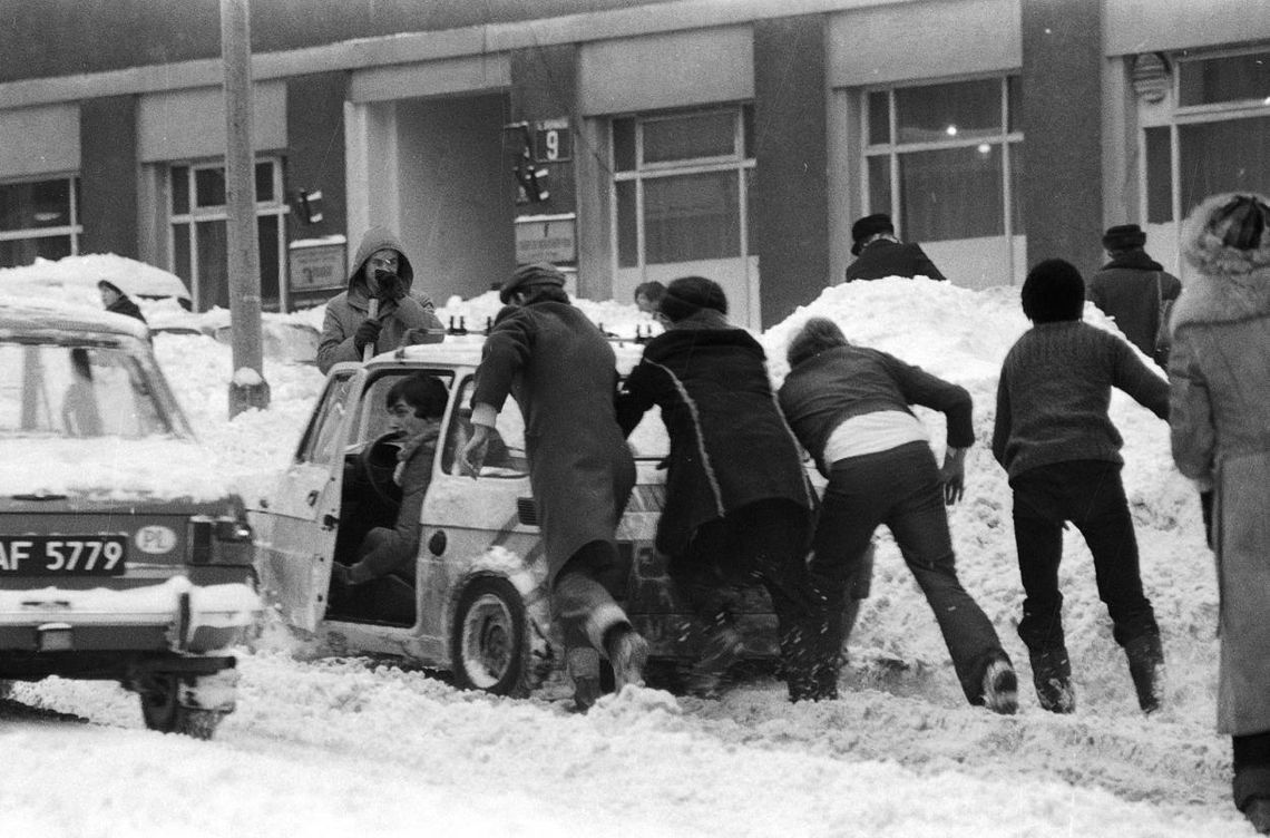 Kto pamięta Zimę Stulecia? 45 lat temu w całej Polsce trwał paraliż