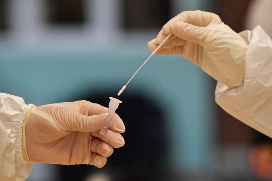 Ministerstwo Zdrowia: 382 nowe zakażenia koronawirusem, zmarły 84 osoby