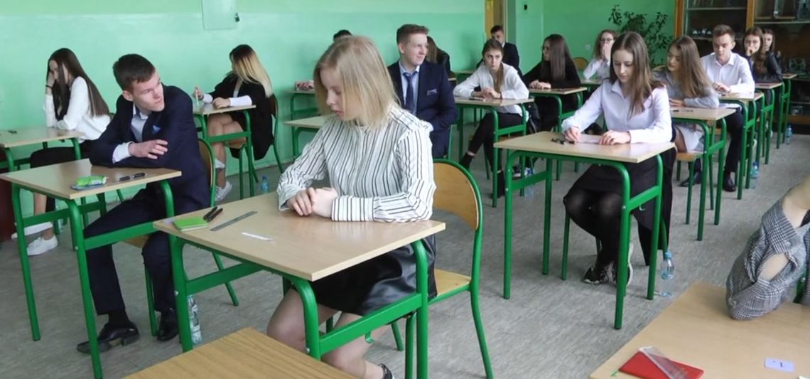 Ministerstwo Zdrowia: powrót kolejnych klas do szkół będzie dyskutowany Ministerstwo Zdrowia: powrót kolejnych klas do szkół będzie dyskutowany