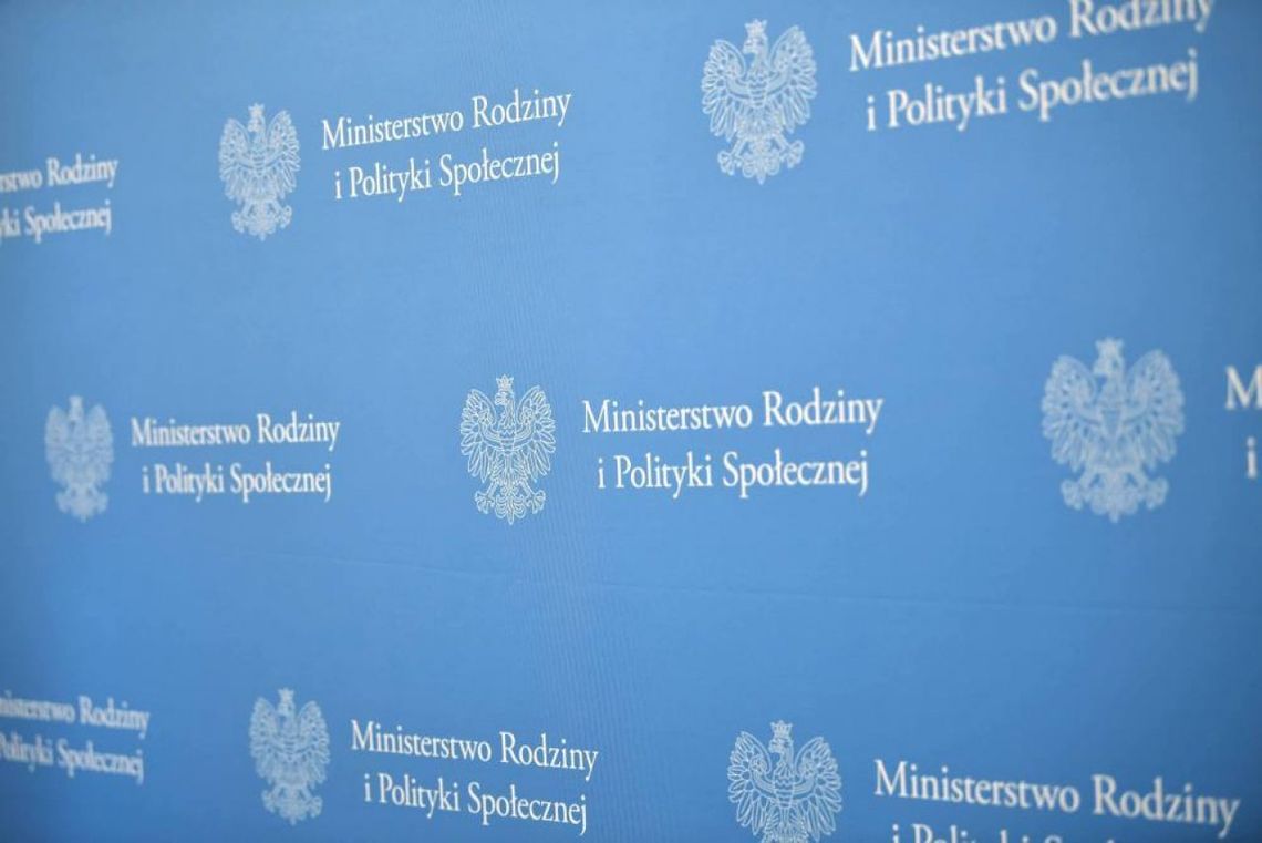 MRiPS przeznaczy 57 mln zł na projekt pilotażowy "Stabilna praca – silna rodzina"