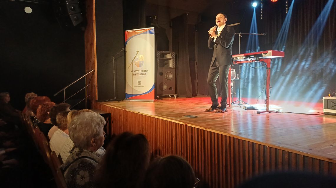 Muzyczne świętowanie dnia kobiet w Piekoszowie