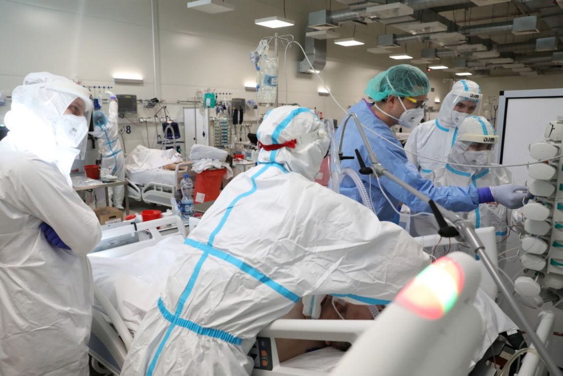 MZ: 5 709 nowych zakażeń koronawirusem, zmarło 460 osób