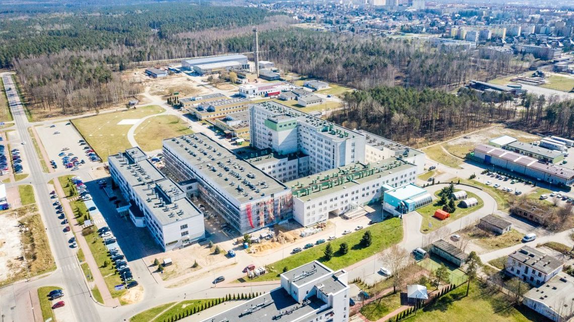 MZ: z powodu koronawirusa w szpitalach przebywa blisko 12,7 tys. osób