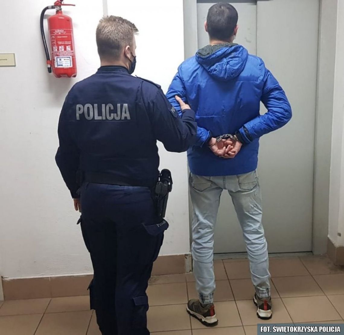 Na osiedlu Czarnów napadli na mężczyznę i zabrali mu zakupiony alkohol Na osiedlu Czarnów napadli na mężczyznę i zabrali mu zakupiony alkohol