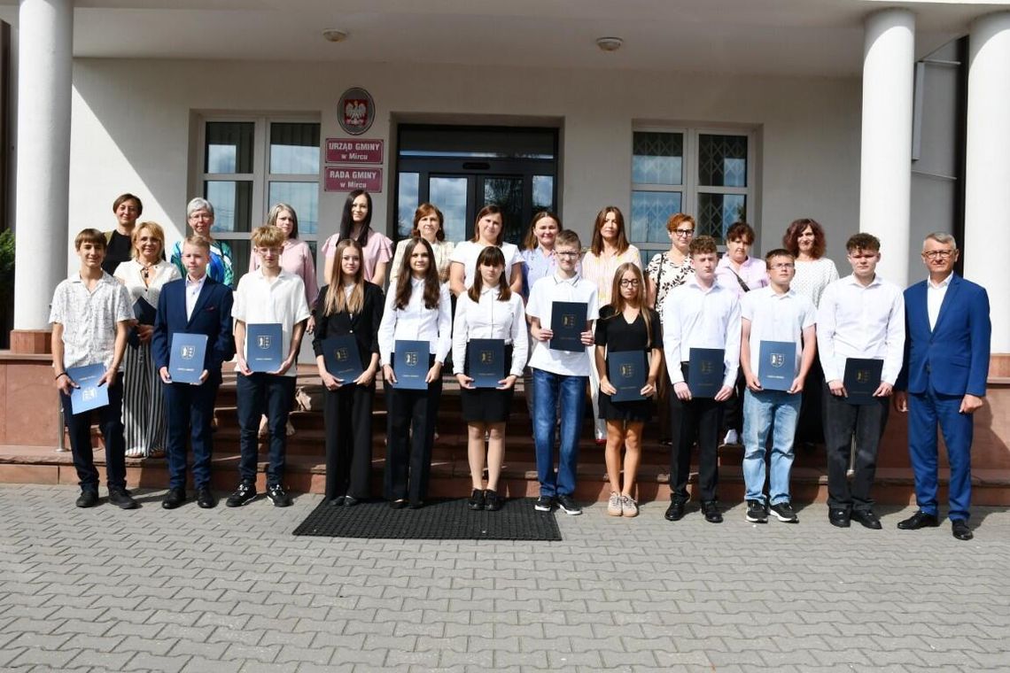 Nagrody edukacyjne Wójta Gminy Mirzec Nagrody edukacyjne Wójta Gminy Mirzec