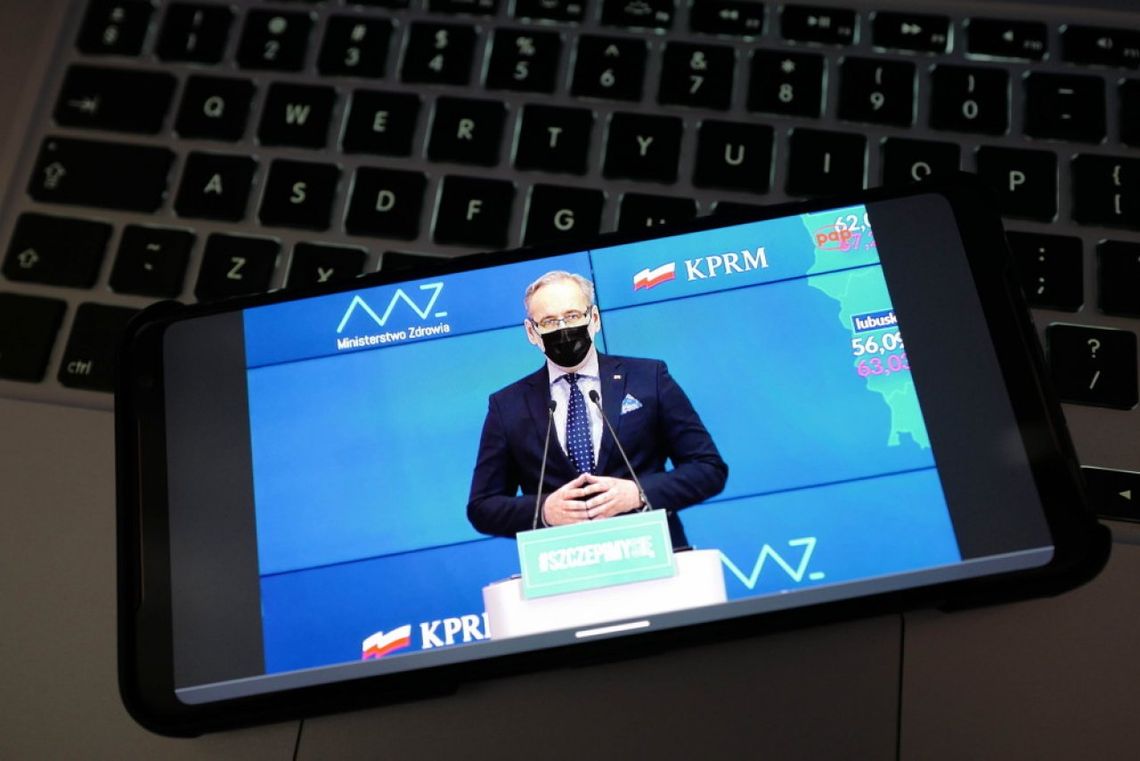 Niedzielski: apogeum zakażeń i hospitalizacji III fali koronawirusa mamy za sobą Niedzielski: apogeum zakażeń i hospitalizacji III fali koronawirusa mamy za sobą