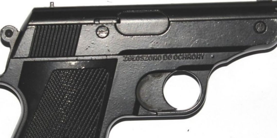 Nocna interwencja z bronią w tle