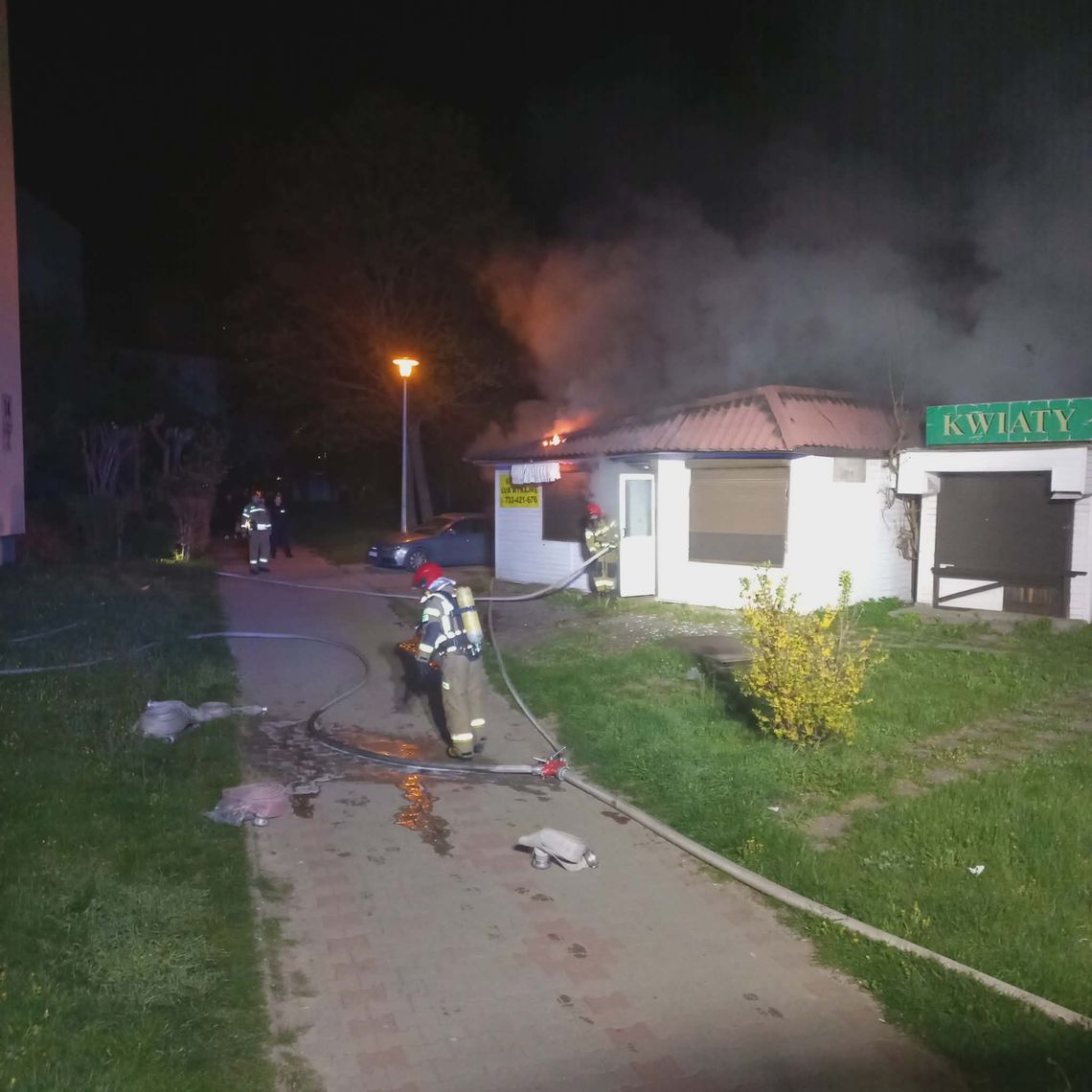 Nocny pożar pawilonu handlowego w Skarżysku