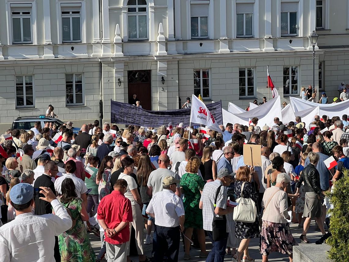 „Ojcostwo, Rodzina, Odpowiedzialność”