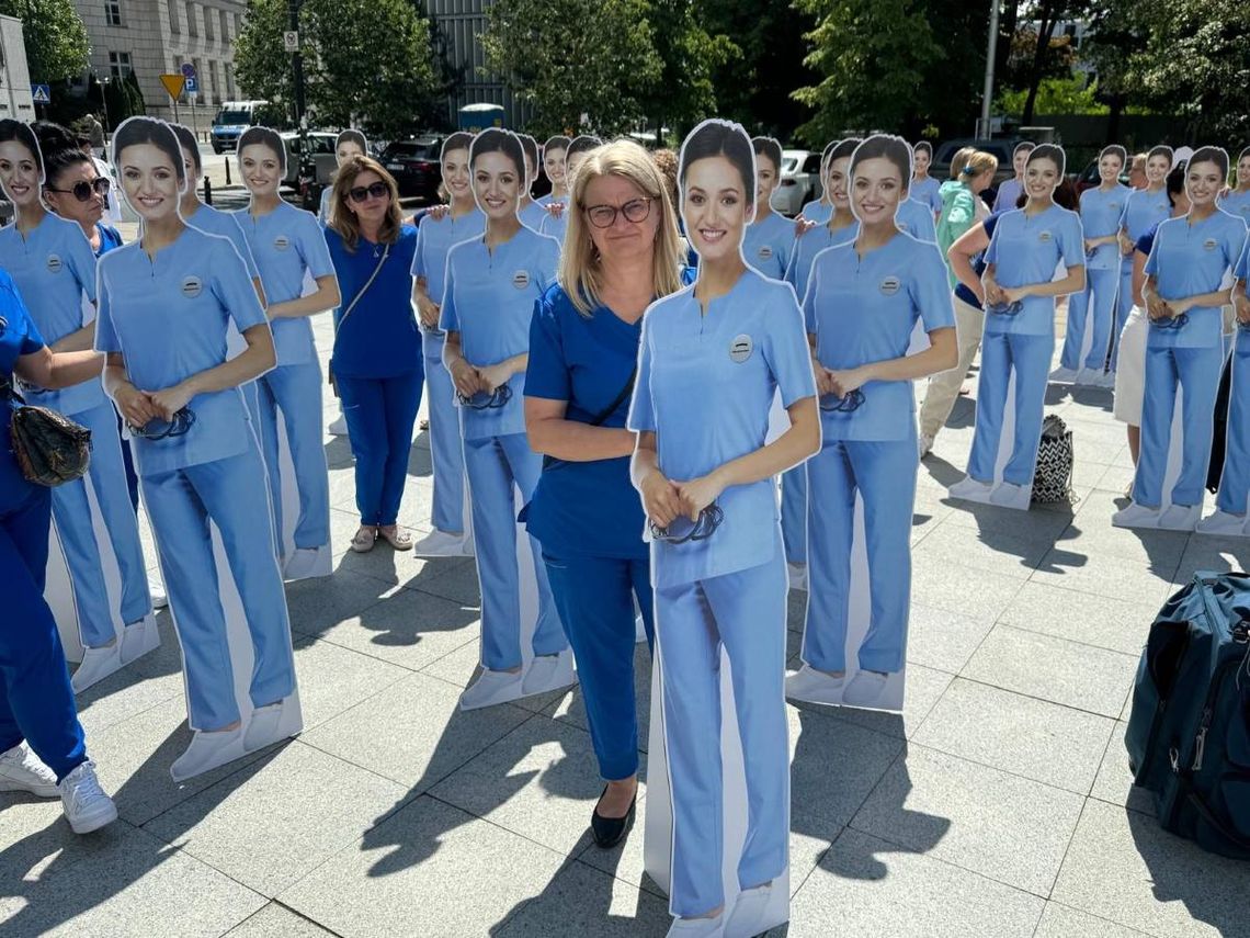 OZZiP: należy dążyć do dwukrotnego zwiększenia liczby pielęgniarek do 2039 roku