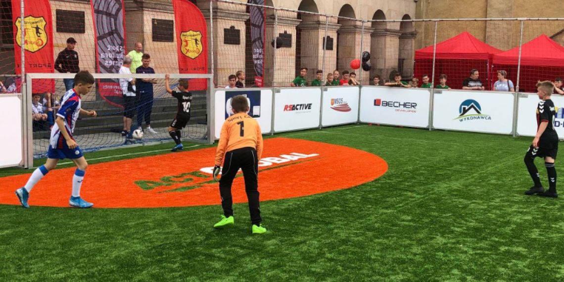 "Piątki na Rynku Sport CK" –  trwa weekendowy turniej piłkarski