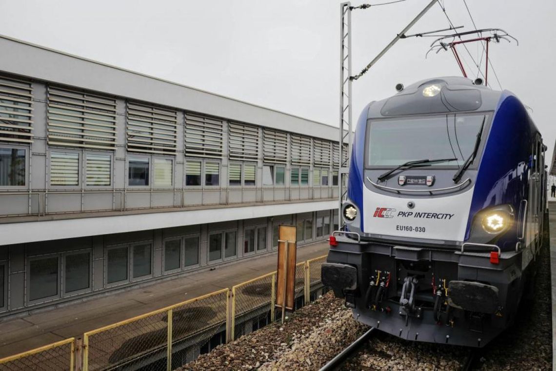 PKP Intercity: przez zmianę czasu specjalny rozkład jazdy