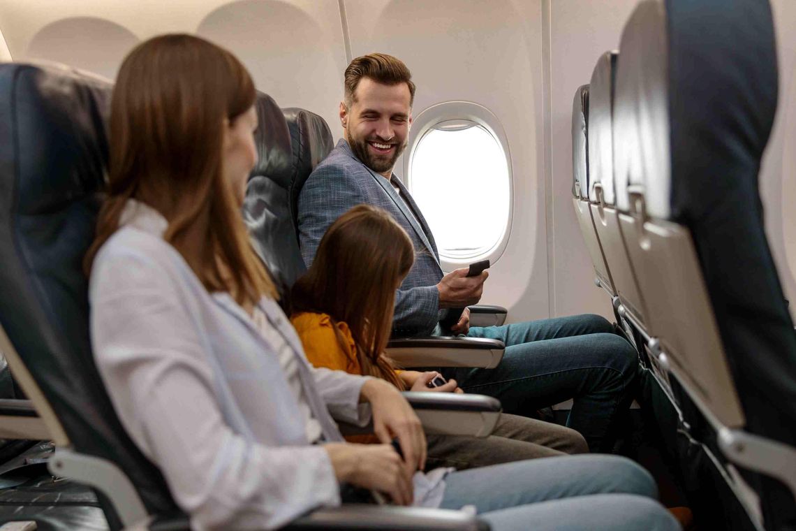 Platforma Fru ma rozwiązanie, dzięki któremu rodziny zapłacą nawet o 500 zł mniej za lot w sierpniu