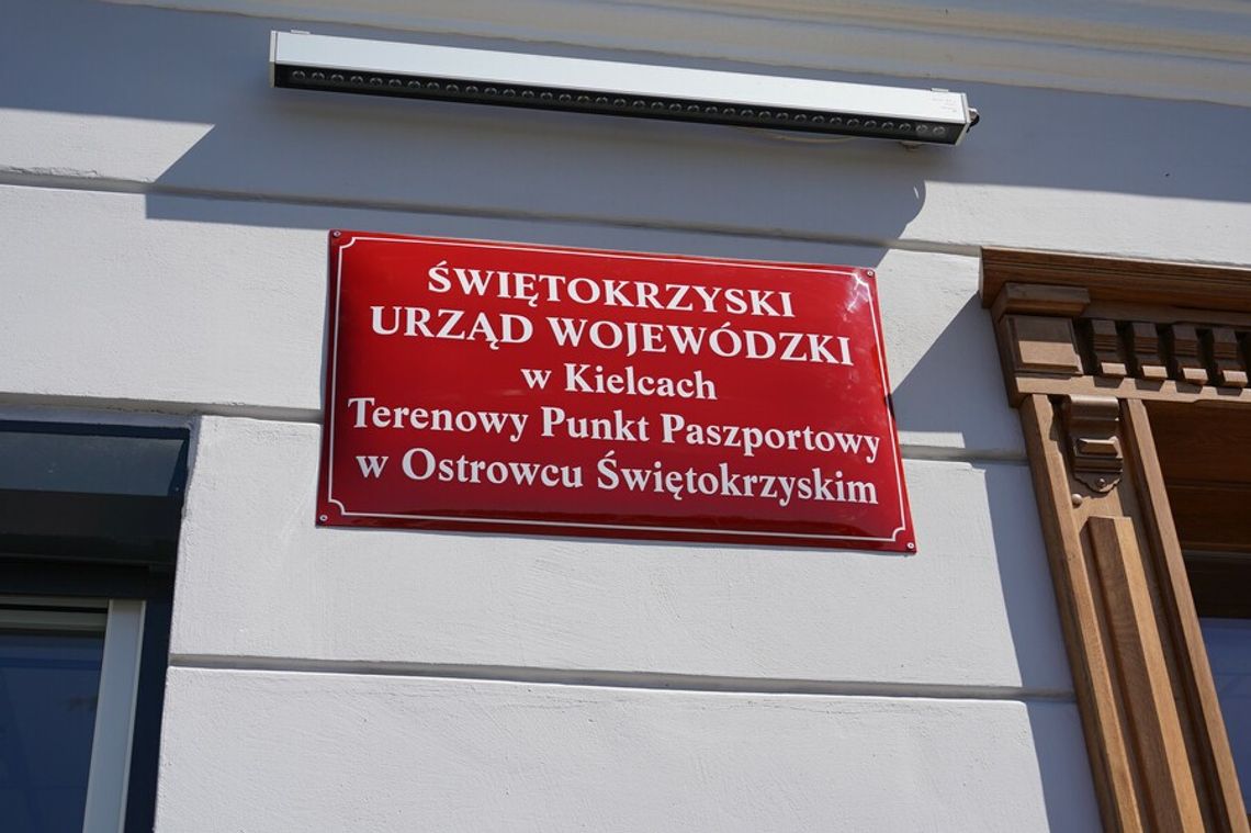 Po paszport do Ostrowca