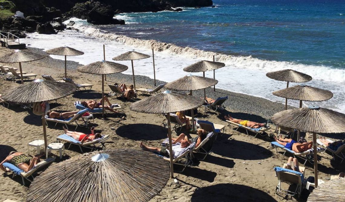 Podróże po Europie: by polecieć do Chorwacji i Grecji zaszczepieni już nie potrzebują testu