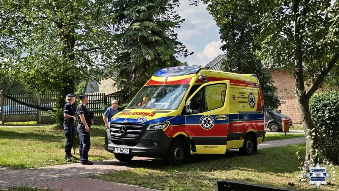 Policja pomogła chorej kobiecie Policja pomogła chorej kobiecie