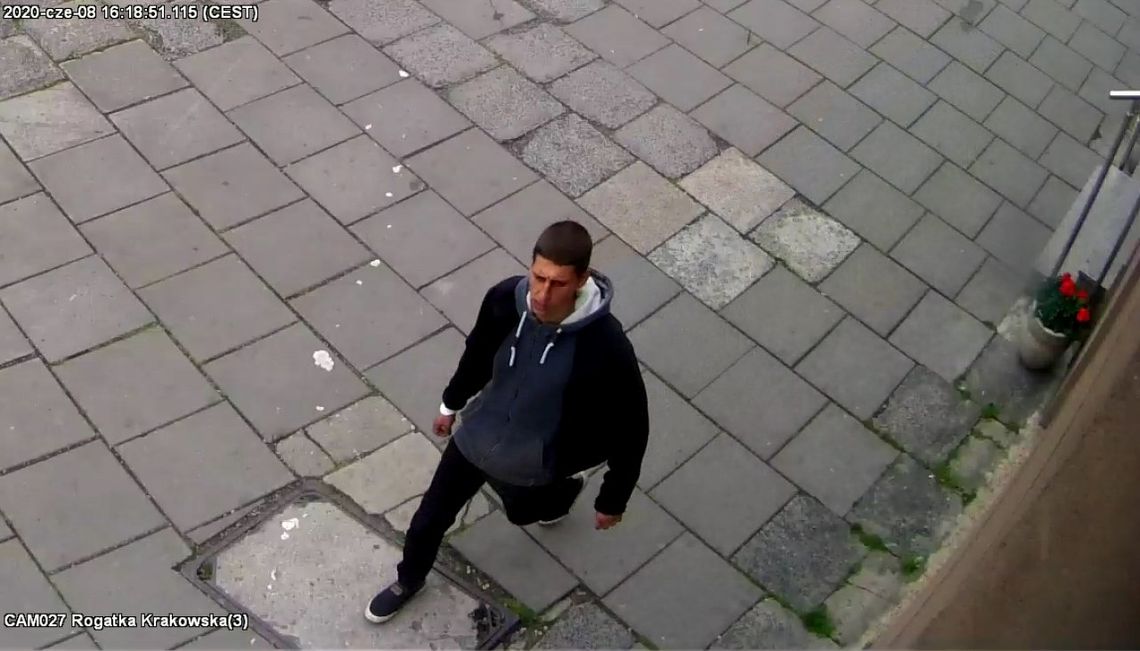 Poszukujemy sprawców uszkodzenia autobusu