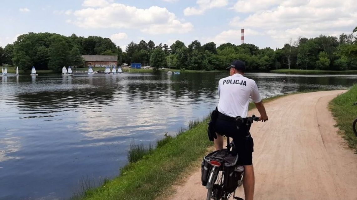 Policyjni rowerzyści patrolują teren Kielc