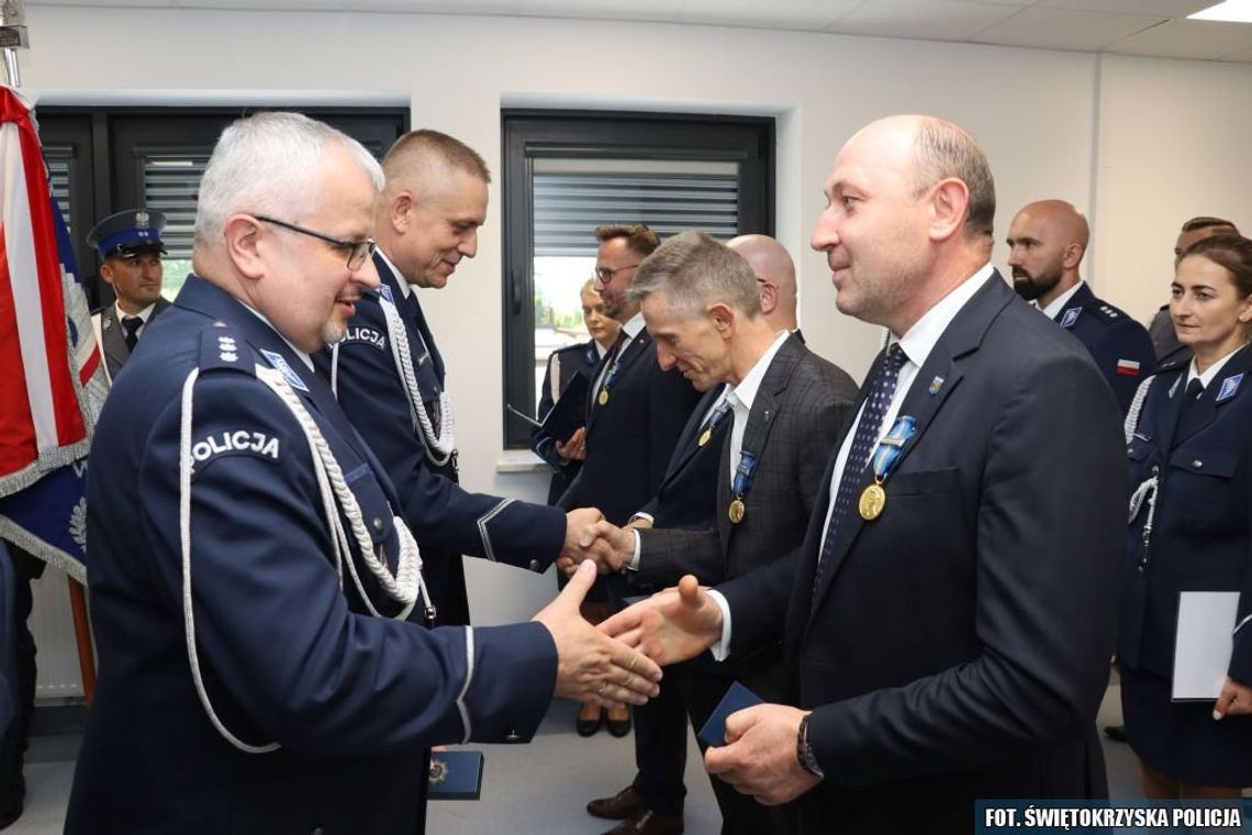 Powiatowe obchody Święta Policji w Jędrzejowie