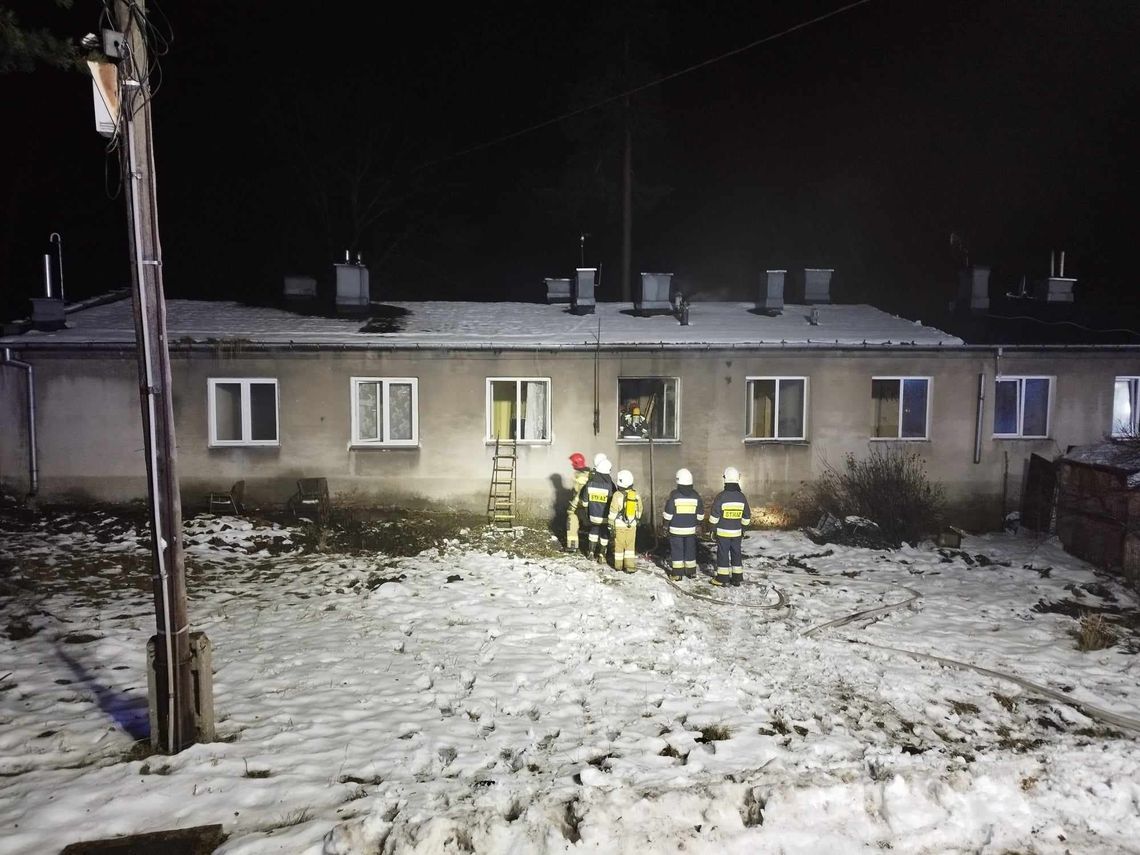 Pożar budynku wielorodzinnego na osiedlu Skałka