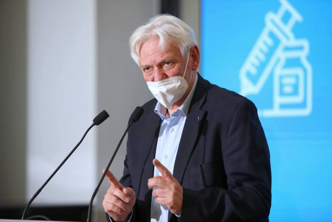 Prof. Horban: stoimy przed faktem znacznego wzrostu zachorowań Prof. Horban: stoimy przed faktem znacznego wzrostu zachorowań