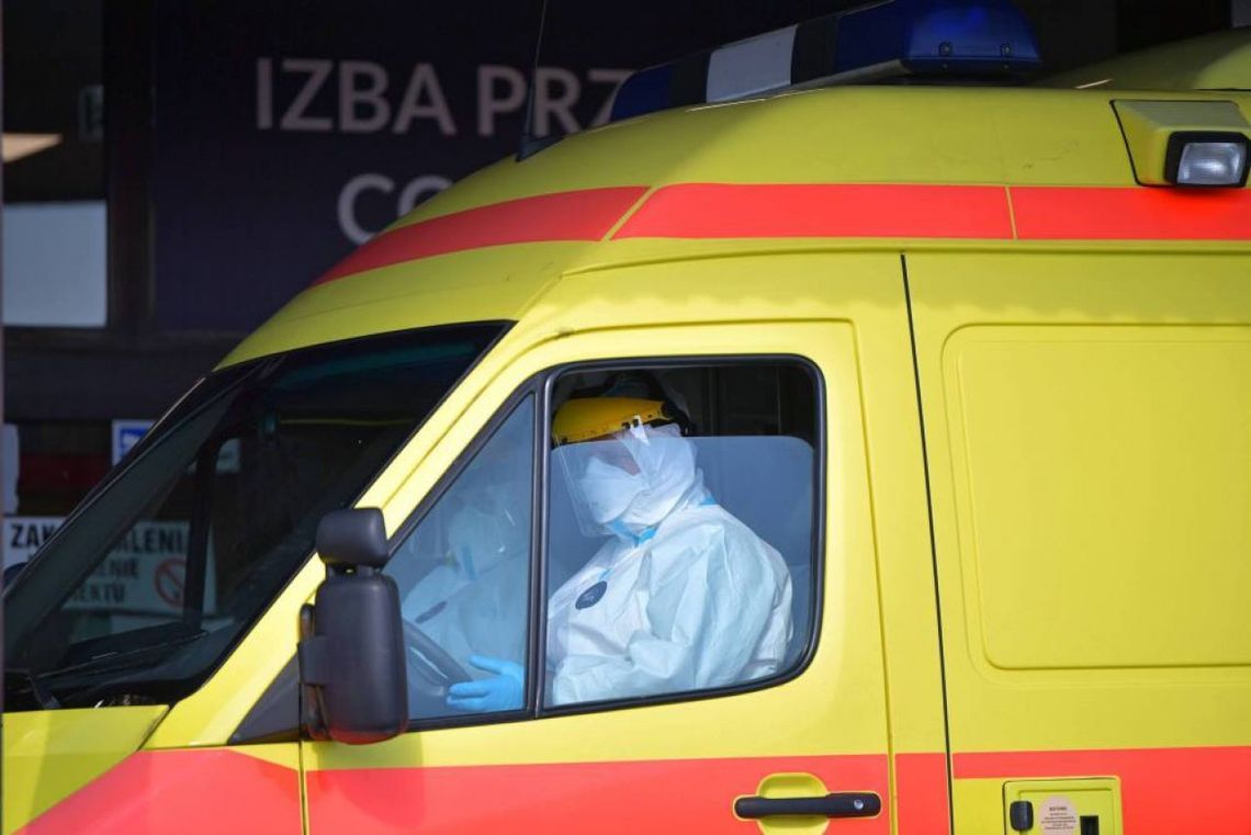 Projekt MZ: karetki tylko żółte, zmiany umundurowania zespołów ratownictwa Projekt MZ: karetki tylko żółte, zmiany umundurowania zespołów ratownictwa