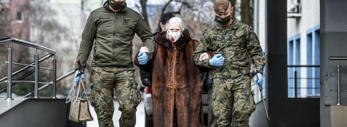 Przez ostatnie pół roku pod tym numerem dyżurowali Terytorialsi, którzy pomagali seniorom Przez ostatnie pół roku pod tym numerem dyżurowali Terytorialsi, którzy pomagali seniorom