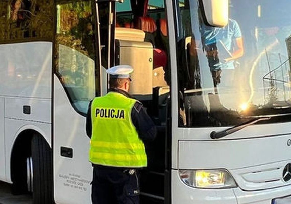 Punkt kontroli autobusów w Jędrzejowie 