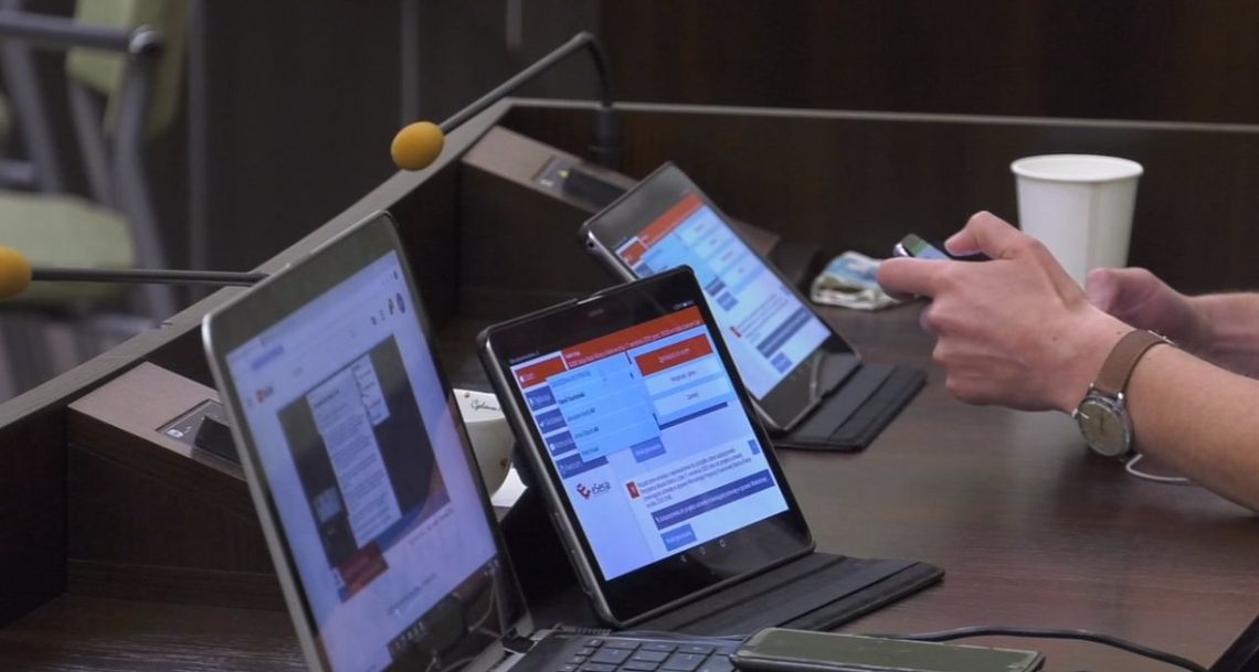 Radni chcą pracować więcej. Na najbliższej sesji głosowanie ws. zmiany w Statucie Miasta Kielce Radni chcą pracować więcej. Na najbliższej sesji głosowanie ws. zmiany w Statucie Miasta Kielce