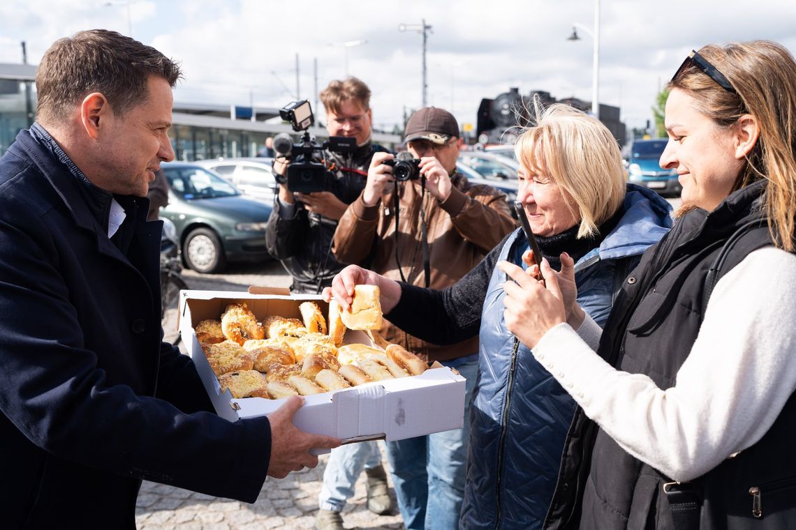 Rafał Trzaskowski rozmawiał z wyborcami w Kielcach i Skarżysku