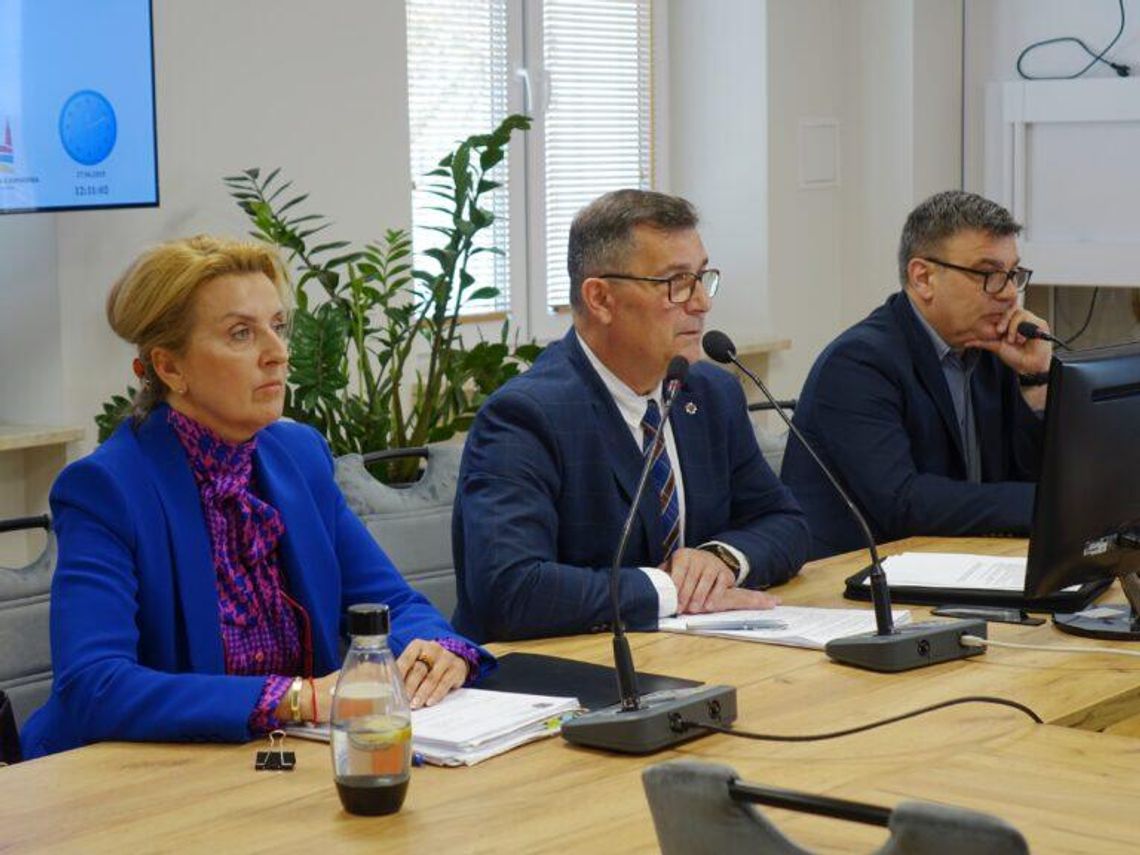Renata Pela odwołana z prezydium rady; podjęto decyzję w sprawie Centrum Usług Wspólnych