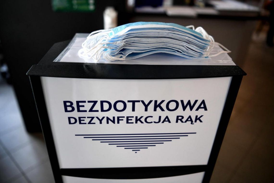 Resort zdrowia: 215 nowych zakażeń koronawirusem, zmarły 52 osoby z COVID-19