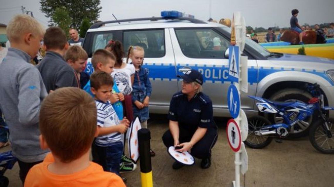 ” Rodzinne wakacje z dziećmi przy grillu i muzyce” z policją