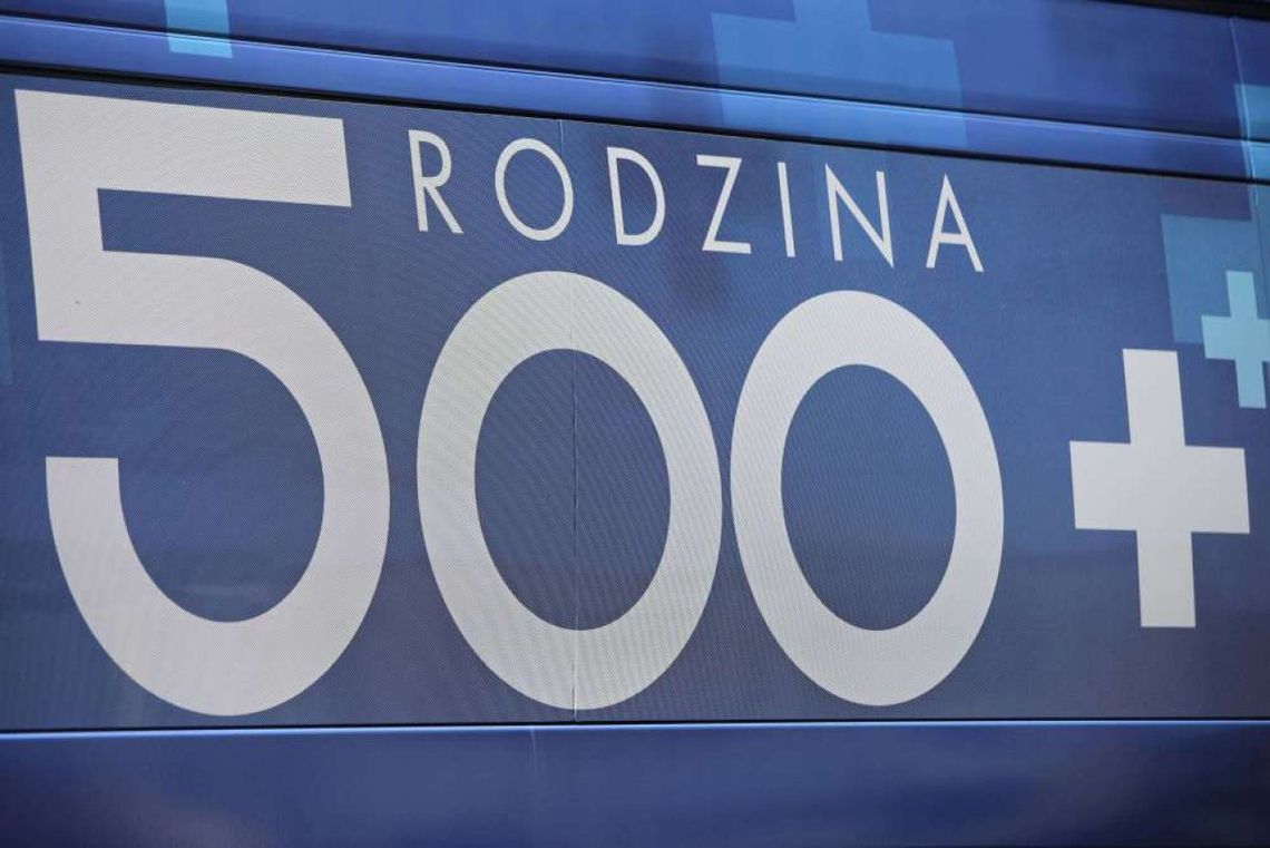 Rozpoczyna się nowy okres świadczeniowy w programie "Rodzina 500 plus"