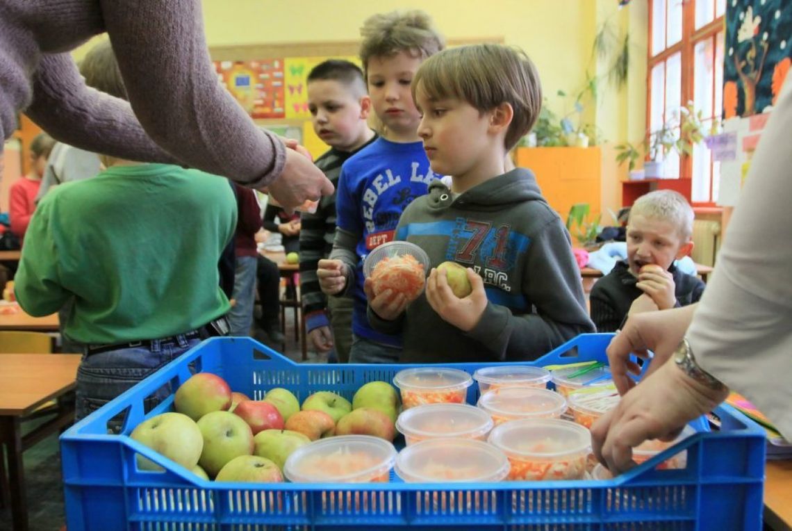 Rusza "program dla szkół" owoce i warzywa  